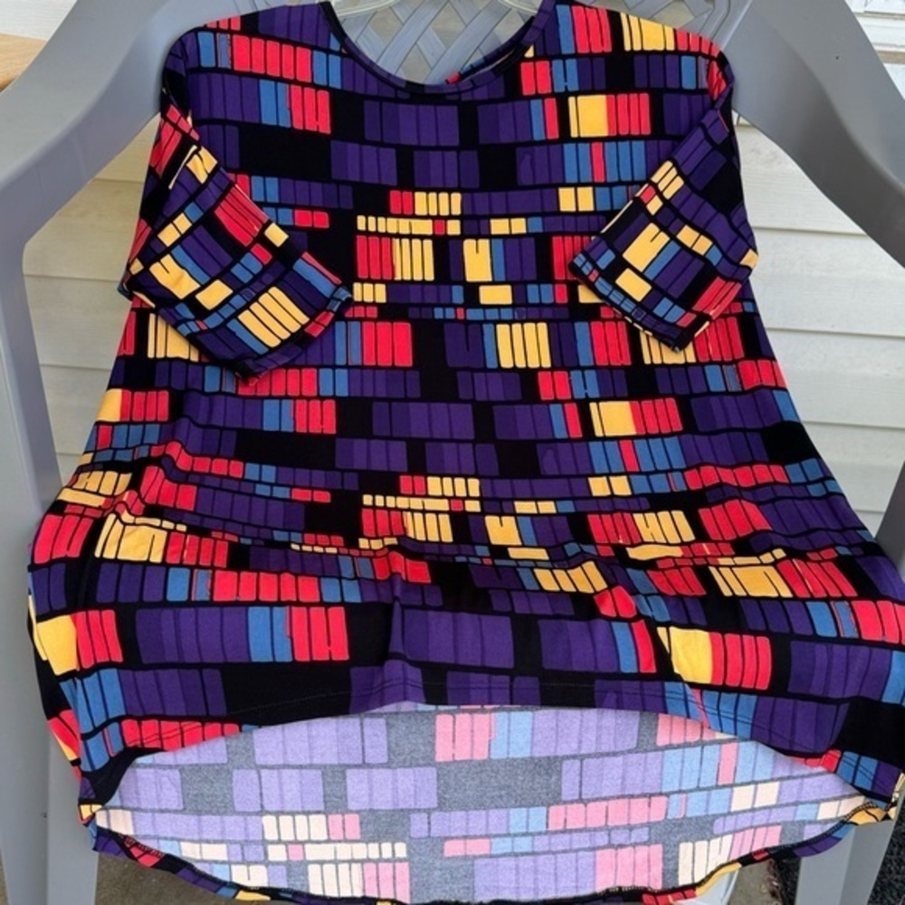 Lularoe EUC Women’s Multicolor‎ Geometric Irma sz S Bundle and save! - Picture 6 of 6